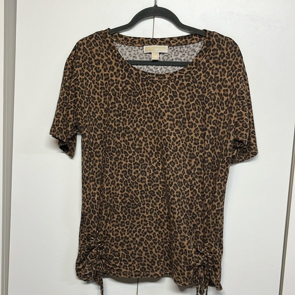 Michael Kors Cheetah Print Top - Picture 1 of 13